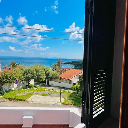 The Wonderful World - Terrace With Sea View And Grill Dom wakacyjny SantʼAntìoco